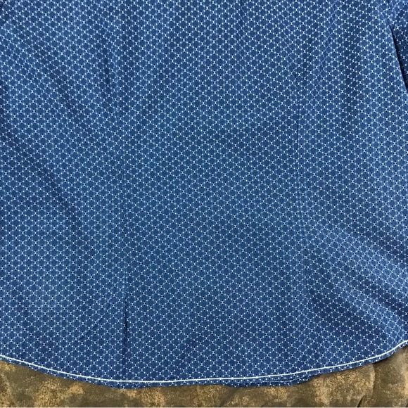 Womens Western Panhandle Roughstock shirt. Excellent condition. 100% cotton. XL - Picture 4 of 4